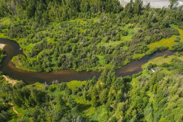 476910 Hwy 95, Ponderay, ID 83852